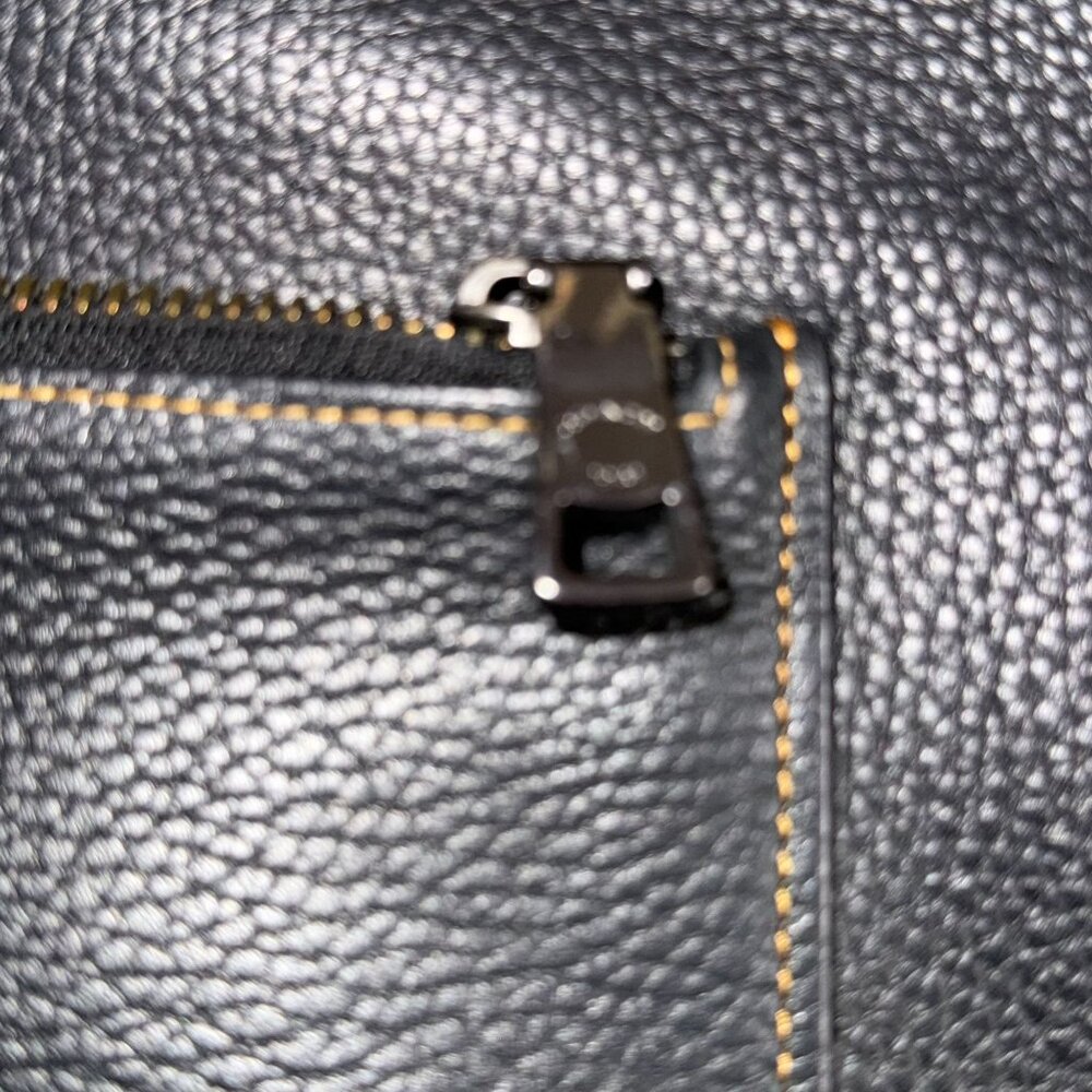 Coach pebbled Leather Duffle Shoulder Bag Twist Lock Classic Black - Picture 9 of 16